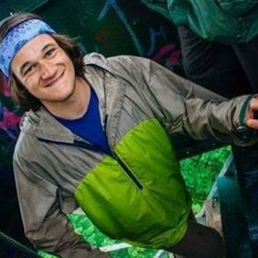 Meet your Posher, Connor